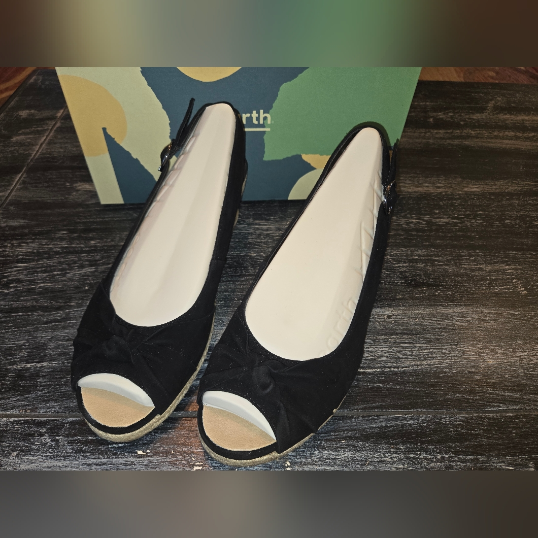 Earth Brand Thara Bermuda Style Comfort Sandals